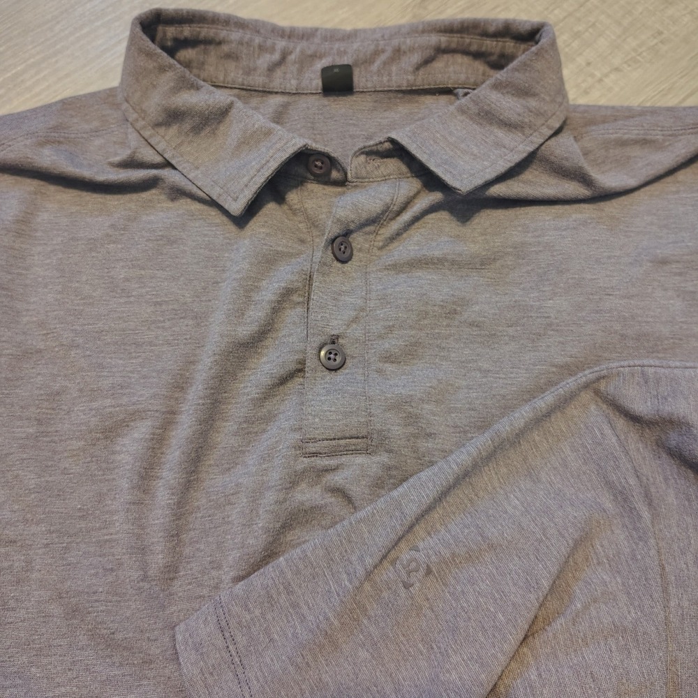 Lululemon Mens Evolution Polo Shirt Heathered Purple Gray Short Sleeve Size L